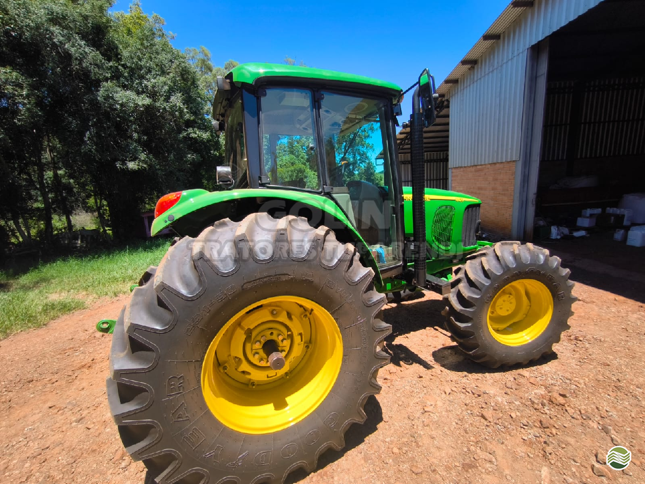 TRATOR JOHN DEERE JOHN DEERE 6415 Tração 4x4 Golin Tratores TUPARENDI RIO GRANDE DO SUL RS